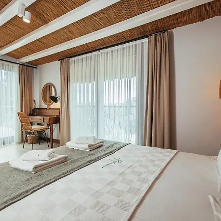 Panjur Hotel Çeşme